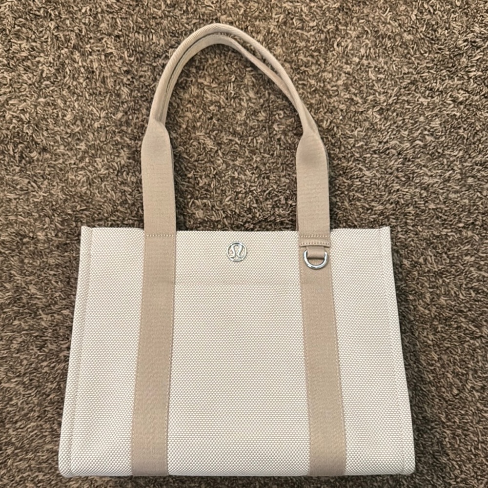 Lululemon Athletica Cream and Tan Laptop Bag